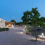 Holiday home Juli *
