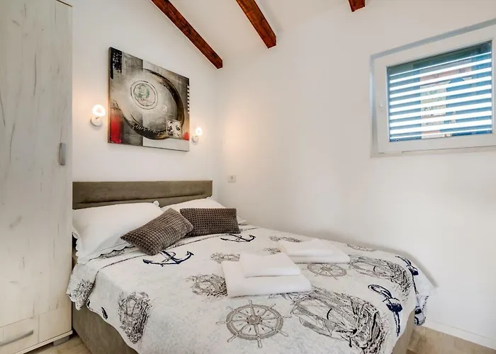 Holiday Home Villa Juli * シベニク